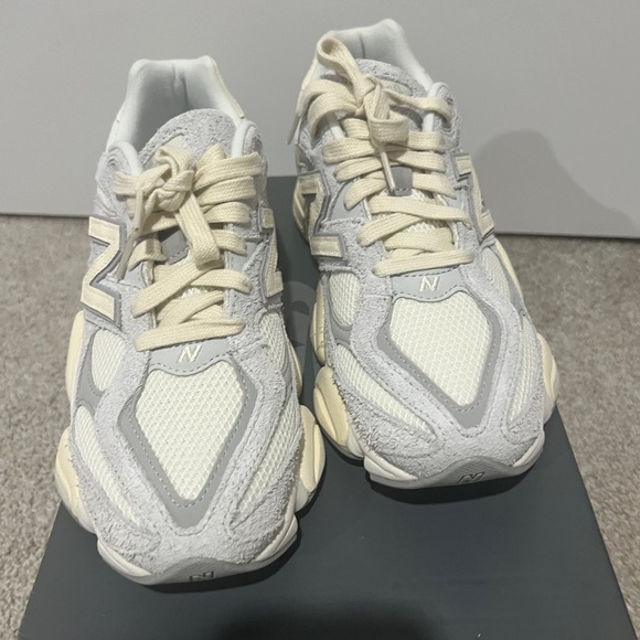 New Balance Women's Cream and Gray Sneakers 9060 - Picture 3 of 5